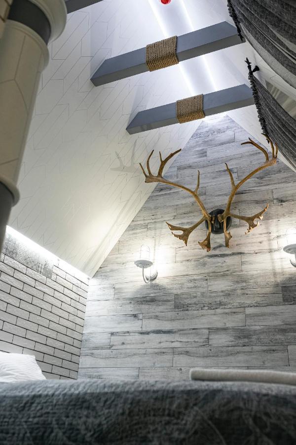 Le Каприз Hotel Khmel'nyts'kyy Exterior photo